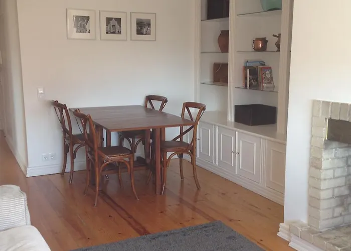 Campo De Ourique Premium شقة